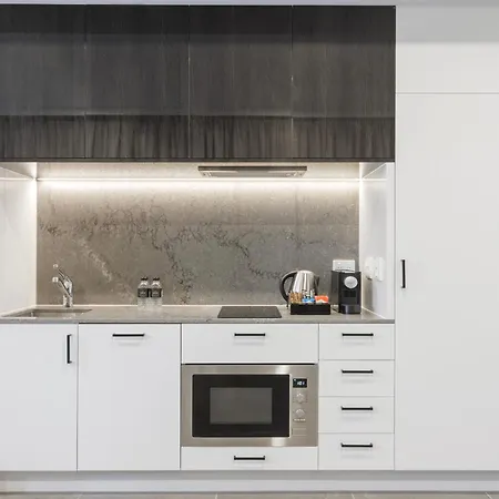 Meriton Suites Melbourne-2
