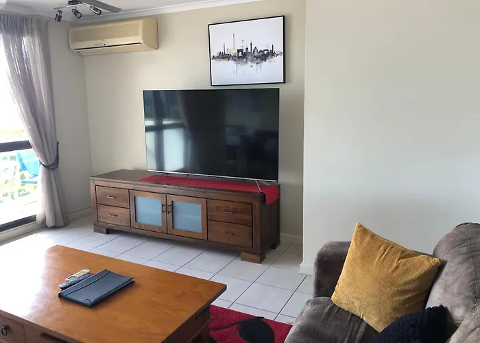 Coral Towers Holiday Suites Cairns