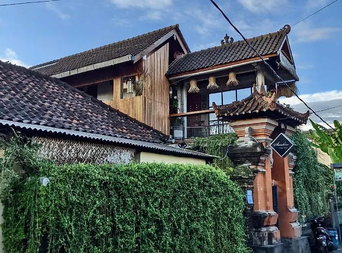 Sunshine Vintage House Hostel Ubud 