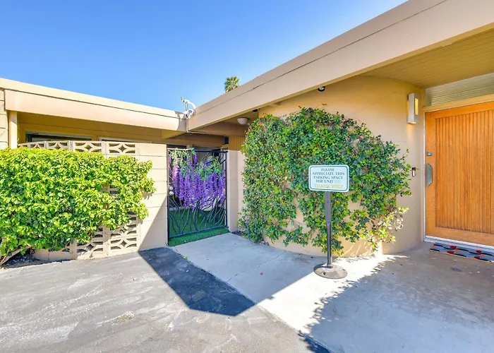 Mid-Century El Paseo Condo In Iconic Sandpiper! Palm Desert