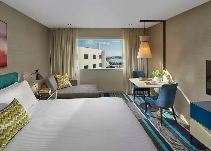 Crown Promenade Perth Hotel