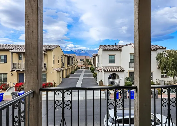 Spanish Walk Villa - Pd Condo Near Acrisure Palm Desert