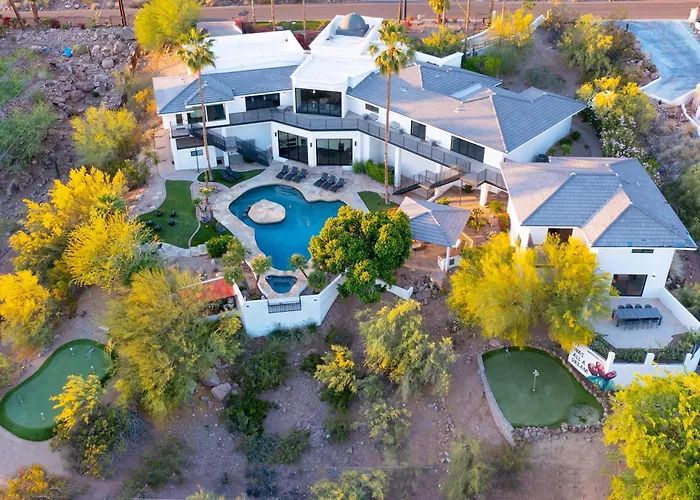 Camelback Mountain Mansion - Micro-Resort, Views, Golf, Heated Pool, Game Room Phoenix