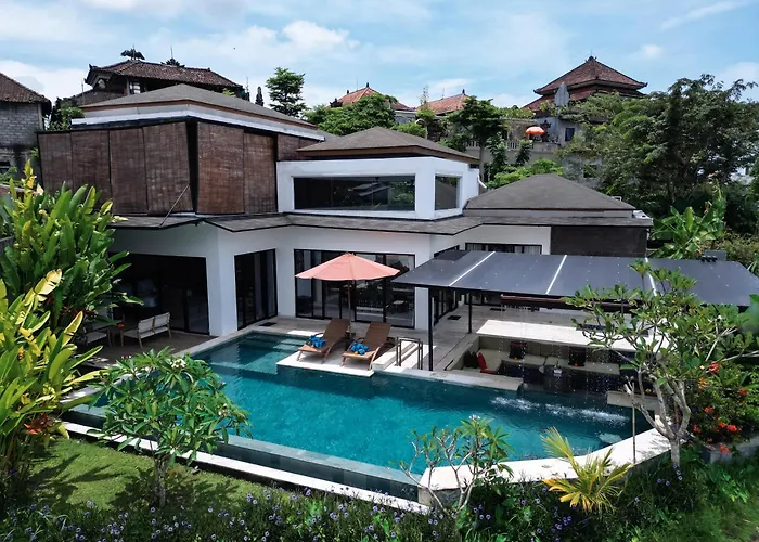 Villa Cakra - 4 Bedroom Luxury Villa With Infinity Pool And Paddy Field View Ubud