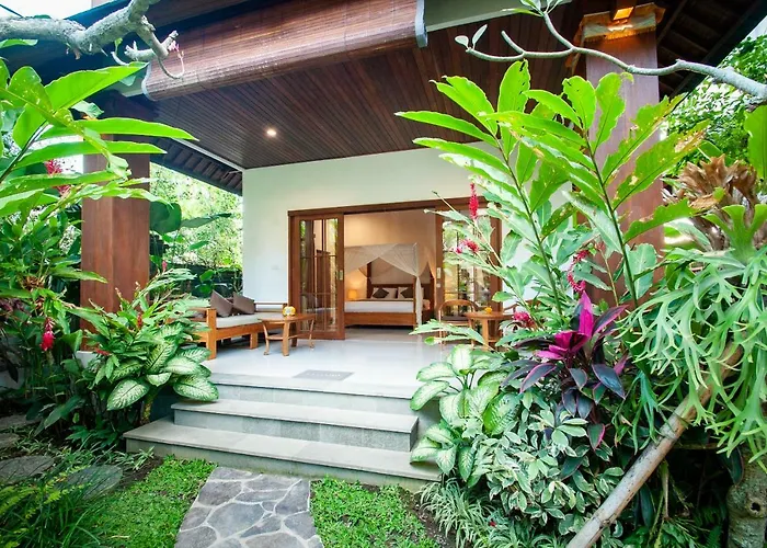Flamboyant Villa Ubud