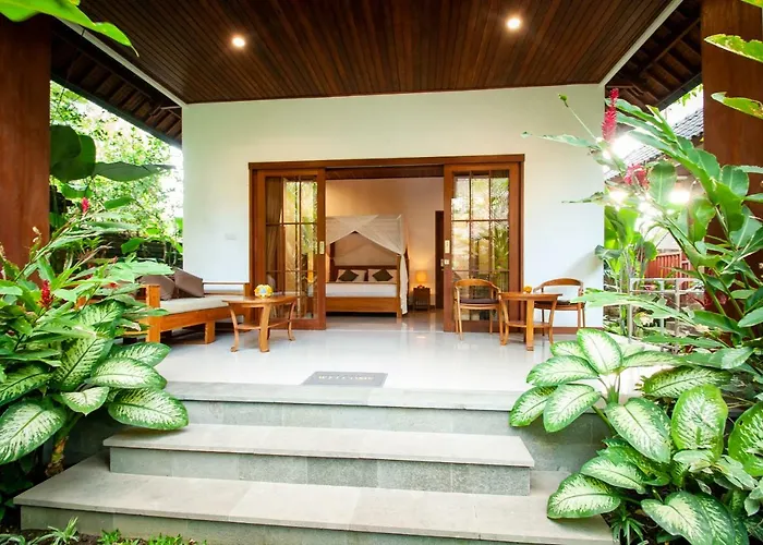 Flamboyant Villa Ubud